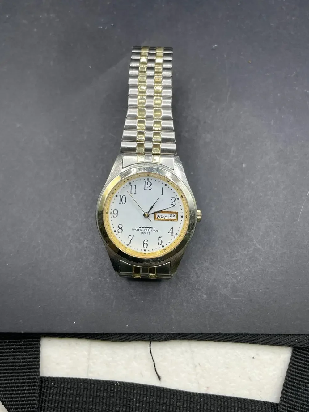 Vintage PT948 PC33 Japan WR100FT Stainless Silver Stretch Band Two Tone 36MM